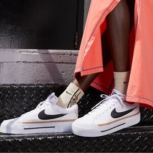 Nike Court Legacy Lift in EUC, size 11.
